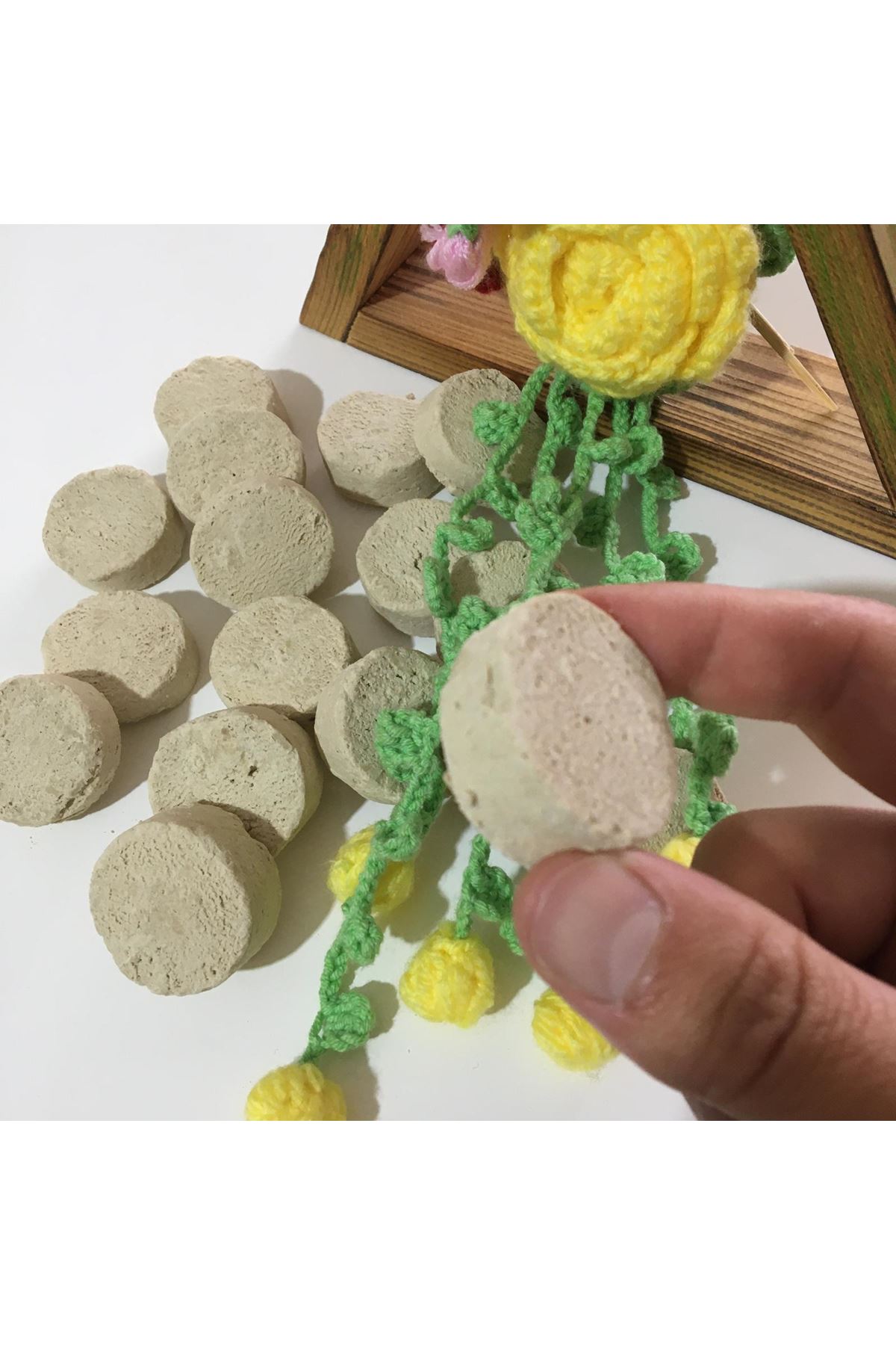 Doğal Ruşur Taşı Yüz Ve Vücut Peelingi (İRAN HAMAM TAŞI) Boya Yada Kimyasal Madde İçermez 1 Adet